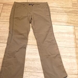 Kuhl light olive green size 14 hiking pants